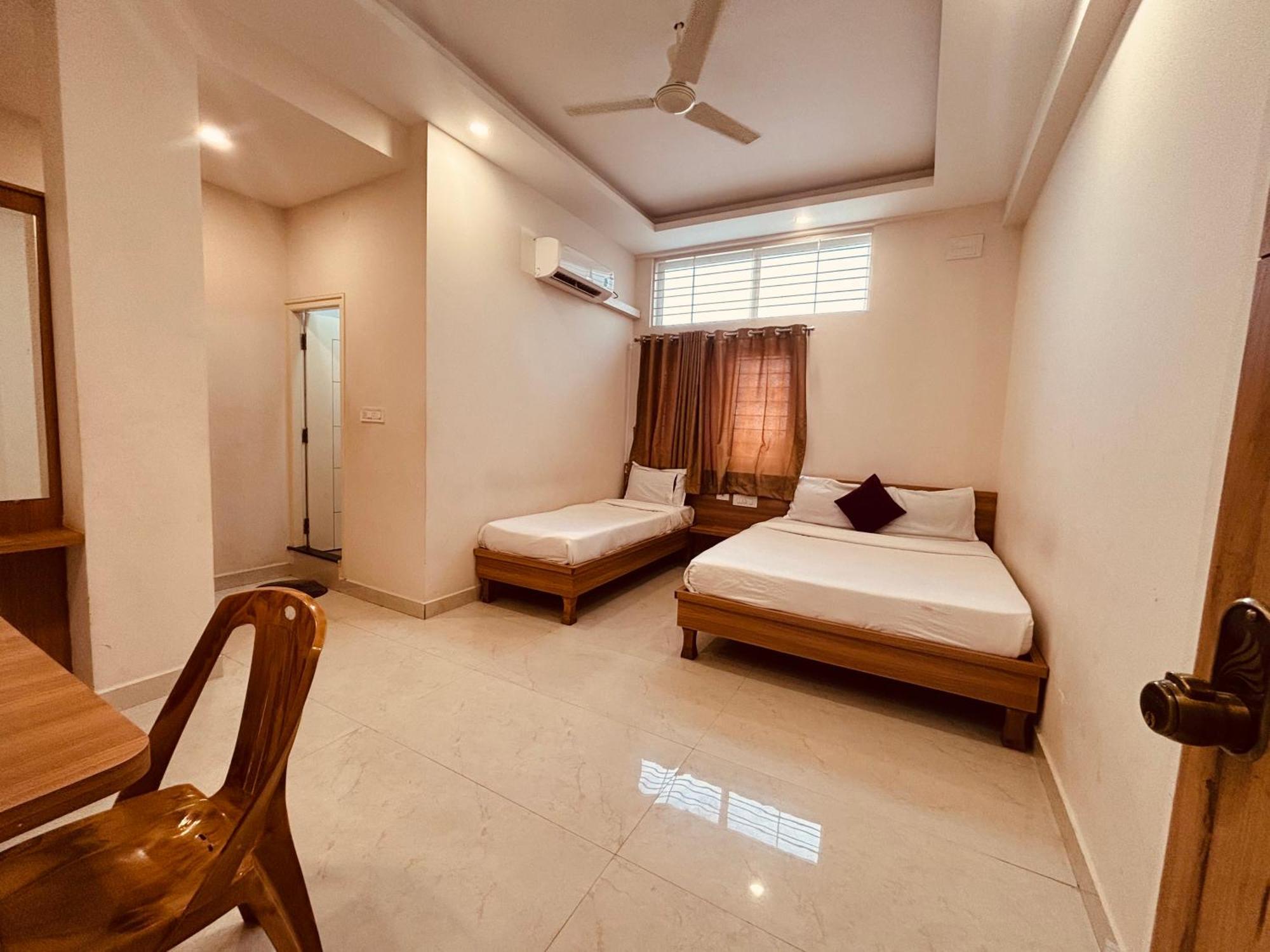 Seema Palace Inn 1 Km From Railwaystaion 迈索尔 外观 照片
